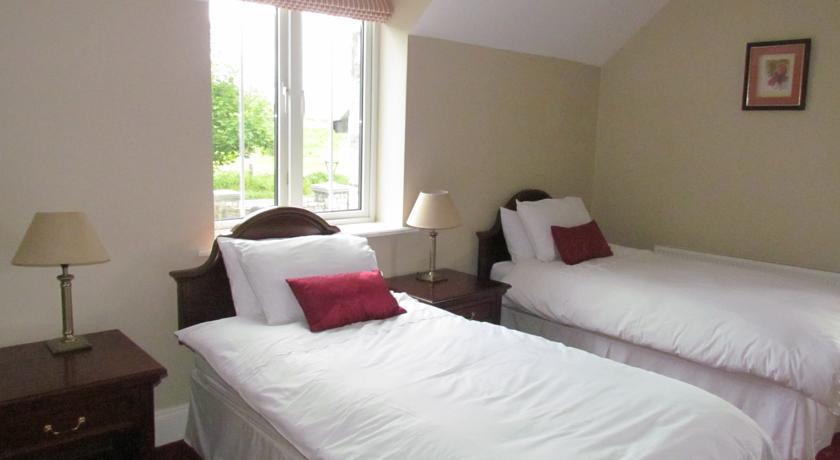 Gate Lodge B&B Portumna Phòng bức ảnh