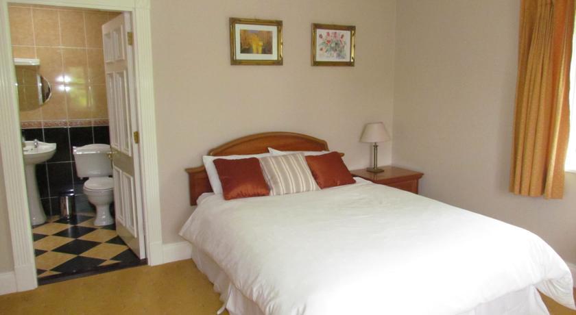 Gate Lodge B&B Portumna Phòng bức ảnh