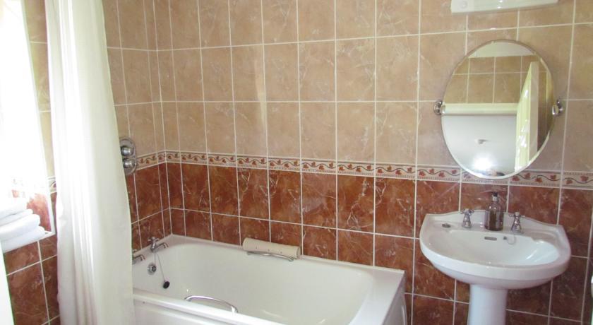 Gate Lodge B&B Portumna Phòng bức ảnh