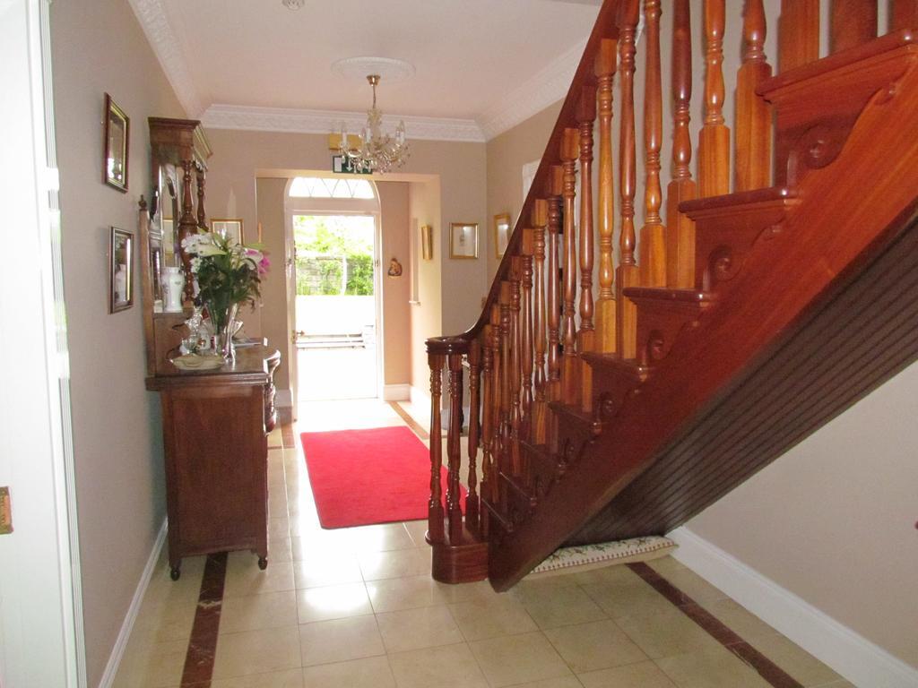 Gate Lodge B&B Portumna Ngoại thất bức ảnh