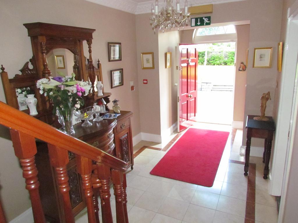 Gate Lodge B&B Portumna Ngoại thất bức ảnh